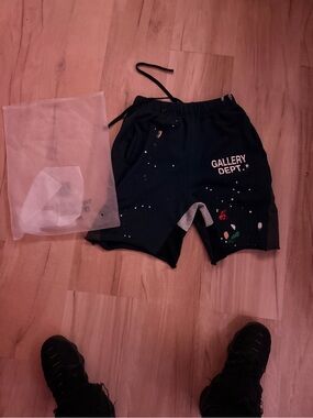 Gallery Dept. Black Paint-Splatter Lounge Shorts